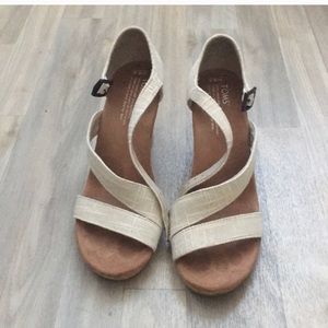 Toms Wedge